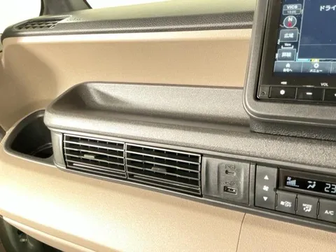 Honda N-BOX Joy