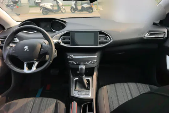 Peugeot 308S