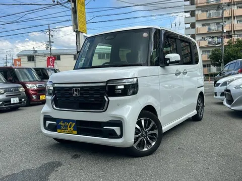 Honda N-BOX Custom