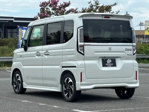 Suzuki Spacia Custom