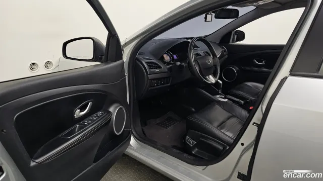 Renault SM3