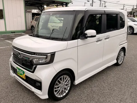 Honda N-BOX Custom