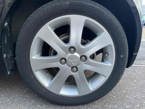 Mitsubishi I