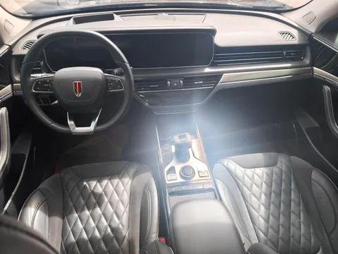 Hongqi HS5