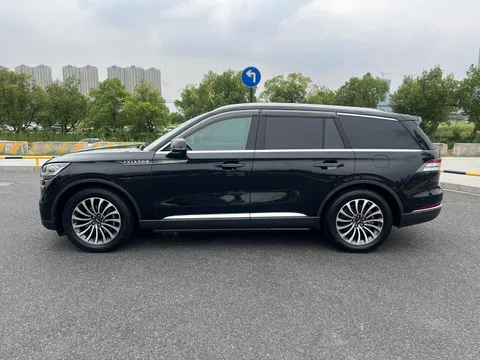 Lincoln Aviator