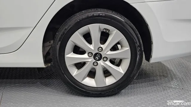 Hyundai Accent
