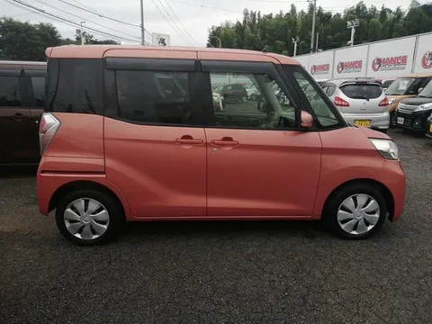 Mitsubishi eK Space