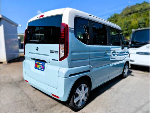 Suzuki Spacia