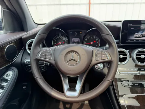 Mercedes-Benz Mercedes-Benz GLC