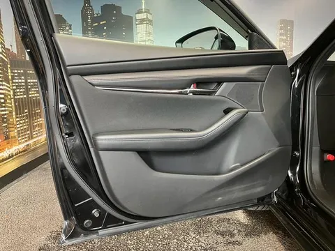 Mazda MAZDA3 Sedan
