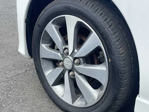 Mitsubishi eK Space Custom