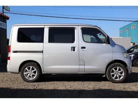 Toyota TownAce Van
