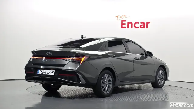 Hyundai Elantra (Avante)