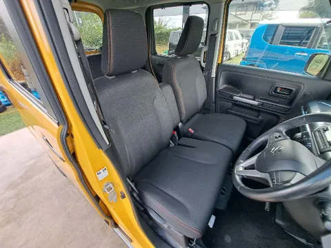 Suzuki Spacia Gear