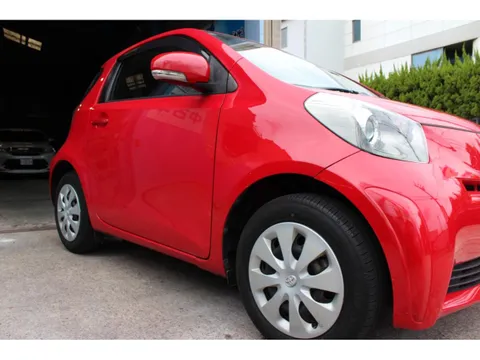 Toyota iQ