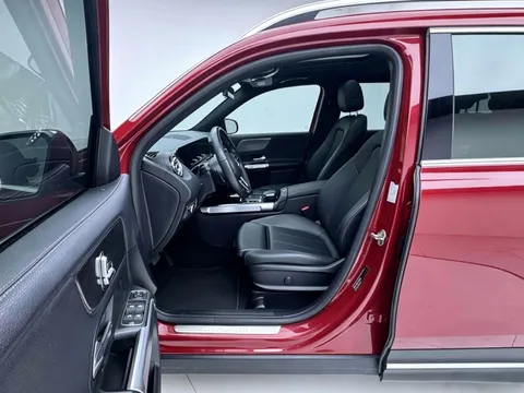 Mercedes-Benz Mercedes-Benz GLB