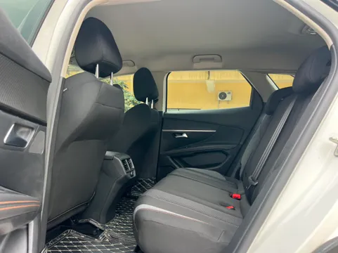 Peugeot 4008
