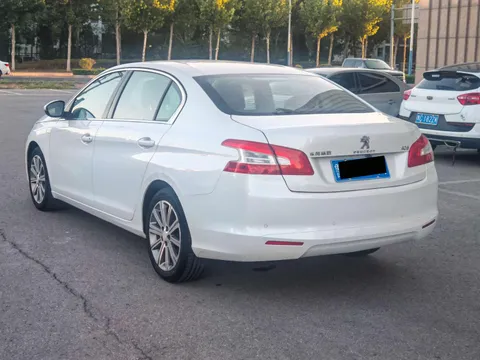 Peugeot 408