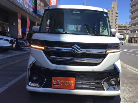 Suzuki Spacia Custom