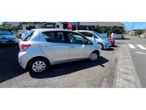 Toyota Yaris (Vitz)