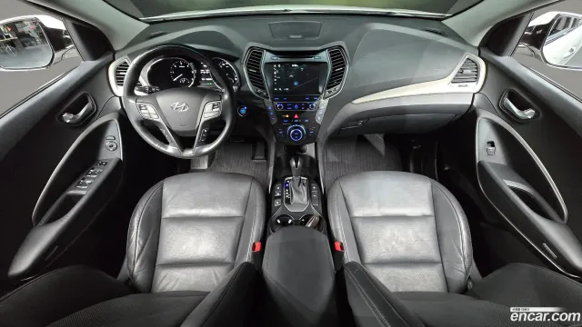 Hyundai Grand Santa Fe (Maxcruz)
