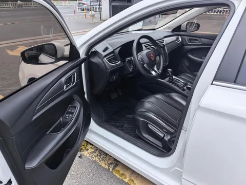 Roewe i5