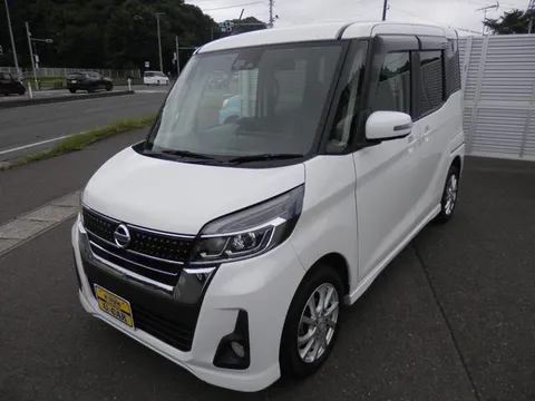 Nissan Dayz Roox