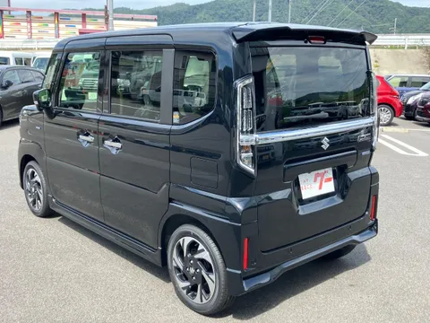 Suzuki Spacia Custom