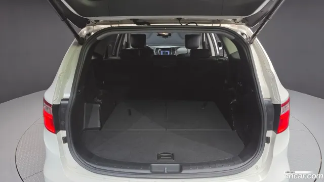 Hyundai Grand Santa Fe (Maxcruz)