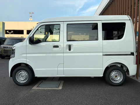 Mitsubishi Minicab Van