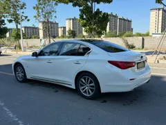 Infiniti Q50L