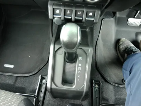 Suzuki Jimny Sierra