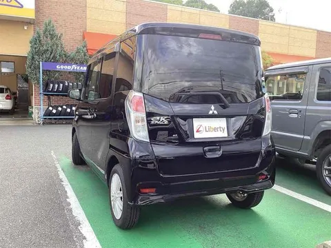 Mitsubishi eK Space
