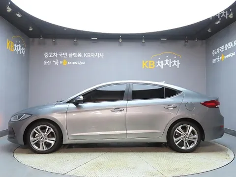 Hyundai Elantra (Avante)