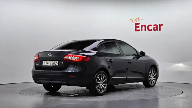 Renault SM3