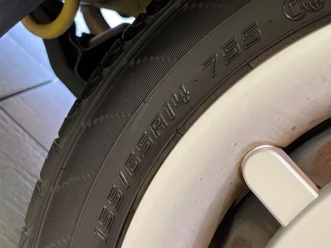 Daihatsu Mira Tocot