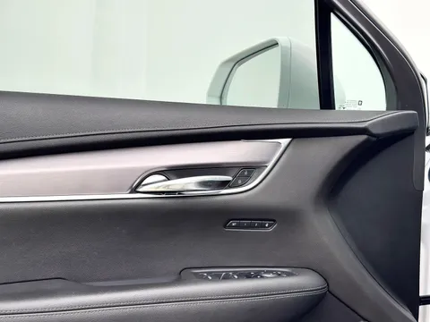 Cadillac XT6