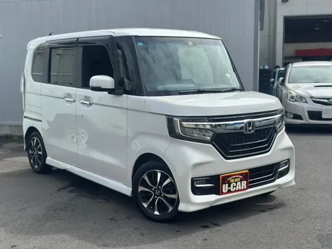 Honda N-BOX Custom