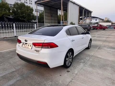 Kia K4