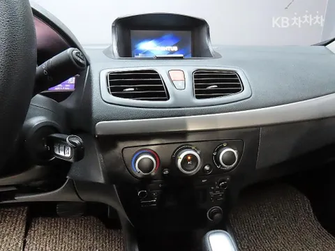 Renault SM3