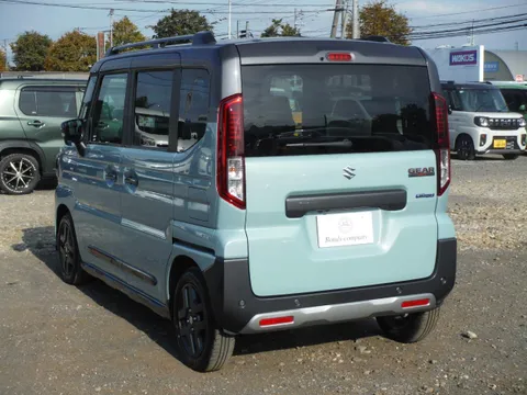 Suzuki Spacia