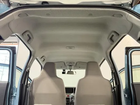 Daihatsu Mira Tocot