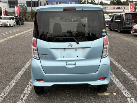 Nissan Dayz Roox