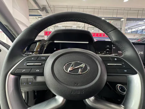 Hyundai Elantra (Avante)