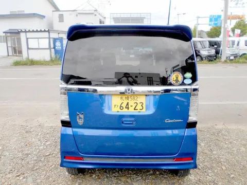 Honda N-BOX Custom