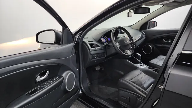 Renault SM3