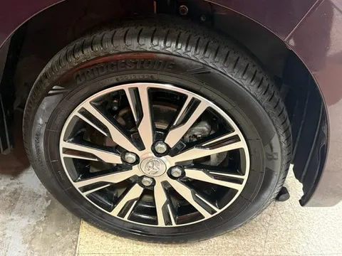 Toyota Pixis Mega