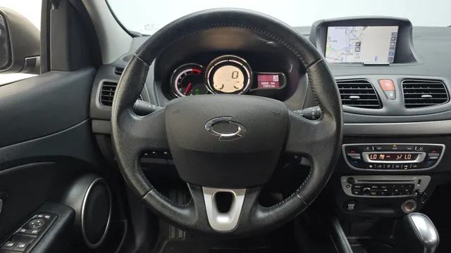 Renault SM3