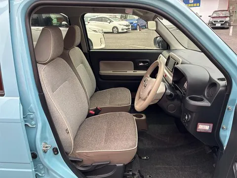 Daihatsu Mira Tocot