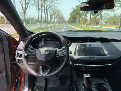 Cadillac XT4